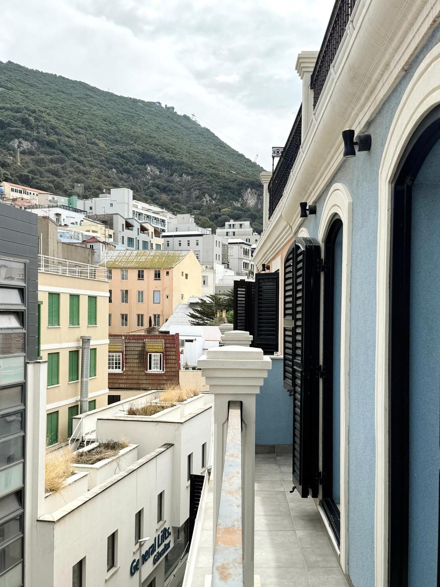 Fabulous City Centre Apartment - Grand Central House Γιβραλτάρ Εξωτερικό φωτογραφία